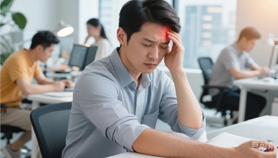 高血压 “年轻化风暴” 来袭，乐普心电血压计解锁智慧健康管理新未来