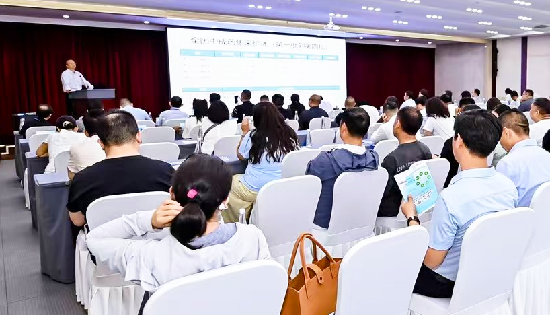 乐普亮相第三届正定医药健康大会，荣膺“新晋聚力伙伴”殊荣